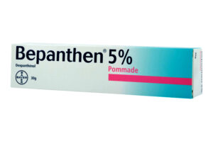 PARAPHARMACIE : PAS GLAM MAIS INDISPENSABLE : LE BEPANTHEN POMMADE ! 