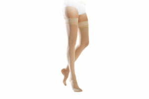 Sigvaris Styles Motif Résilles Bas-Autofixants de contention femme classe 2