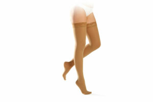 Sigvaris Dynaven Semi-opaque Bas-Autofixants de contention femme classe 3