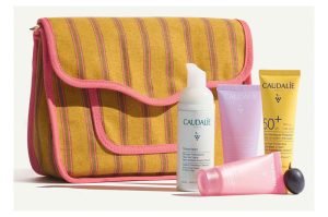 CAUDALIE Trousse Les Essentiels de l’Été - Édition Limitée - 1 trousse + 4 produits